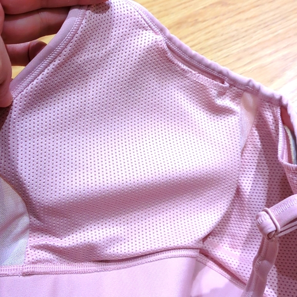 Nike Women’s Dri-Fit Pink Sports Bra - Picture 5 of 6